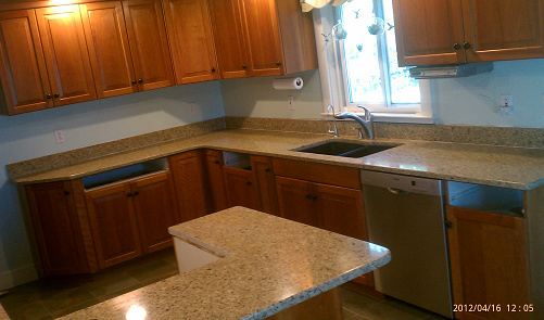 Replacement Countertop in Granite Before and After